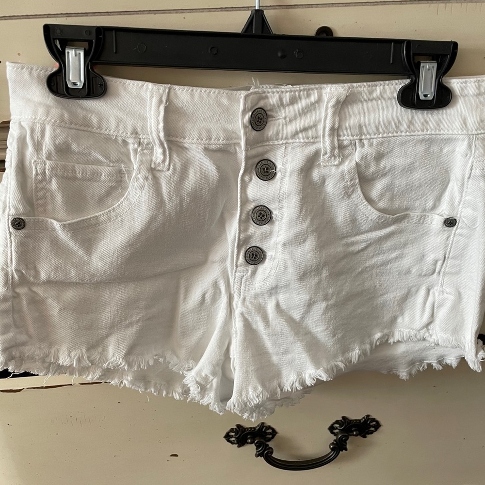 White denim jean shorts